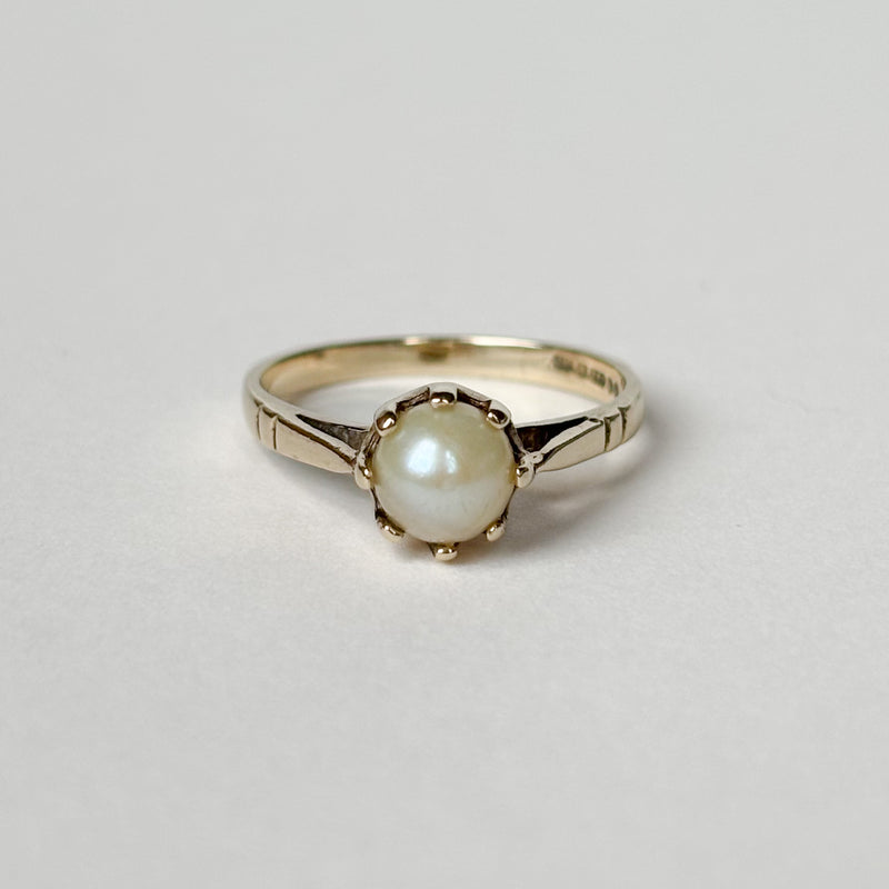 Vintage Cultured Pearl Ring