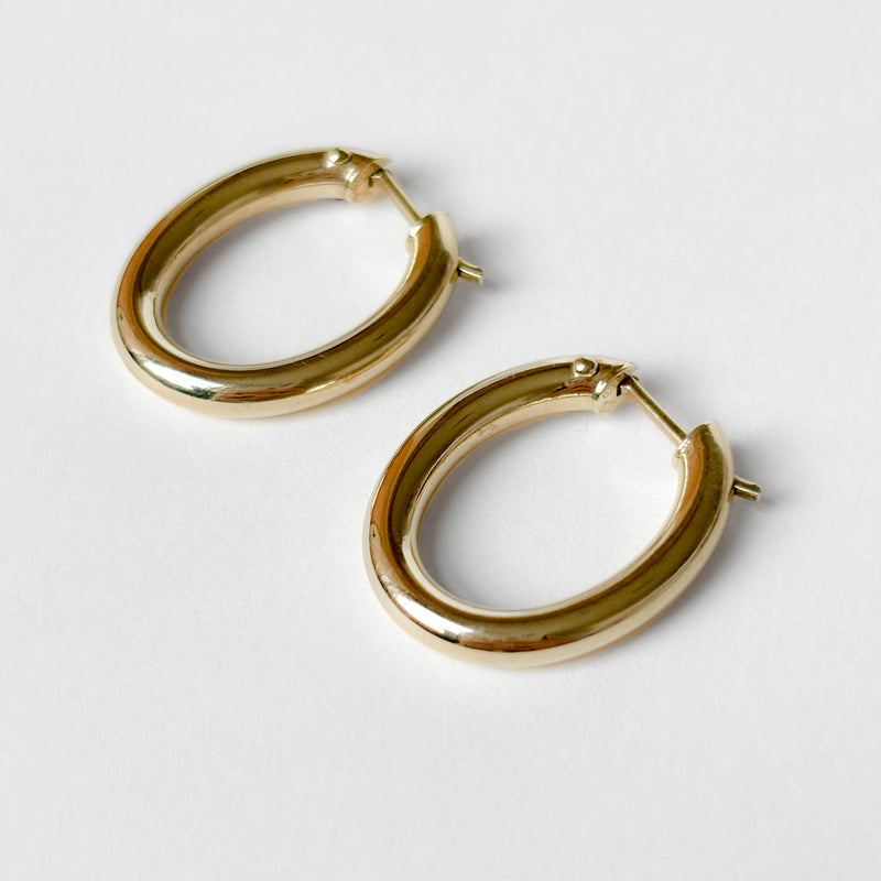 Vintage Classic Oval Hoop Earrings