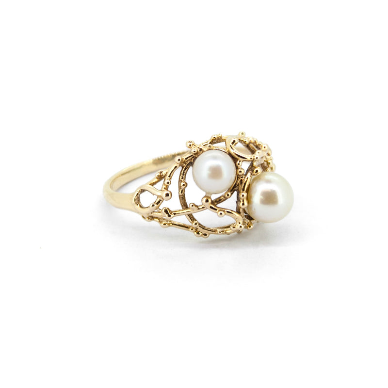 Retro Pearl Anemone Ring