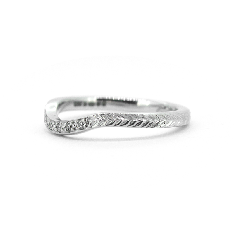 The Diamond Wreath Curve Ring